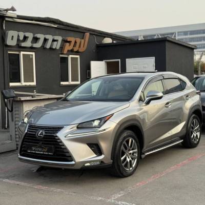  LEXUS NX300H