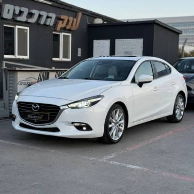  MAZDA 3
