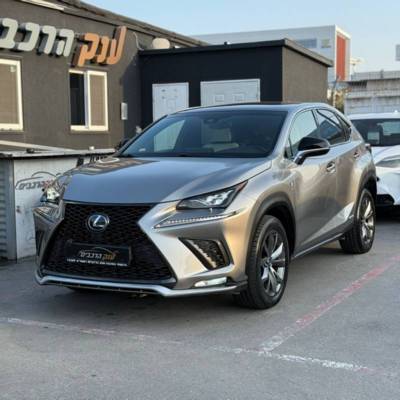  LEXUS NX300H