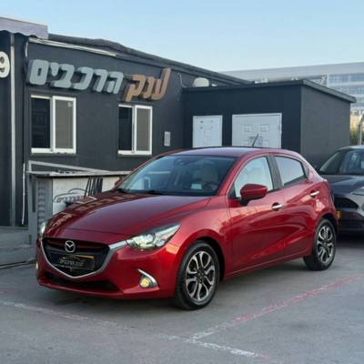  MAZDA 2