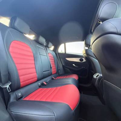  GLC300 E 4MATIC -  10