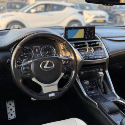  LEXUS NX300H -  10
