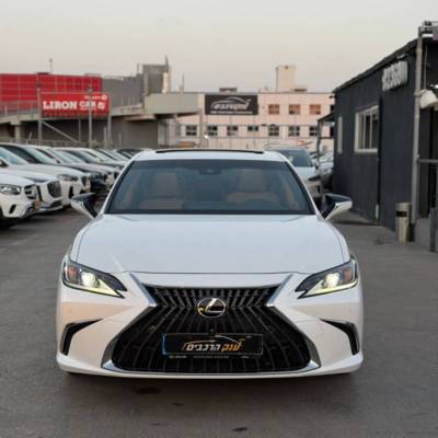 ����� LEXUS ES300H - ����� 2