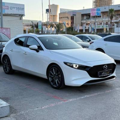  MAZDA3 -  2
