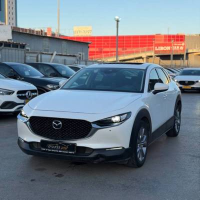���� MAZDA CX-30 - ����� 2