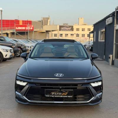 ������ SONATA HYBRID - ����� 3