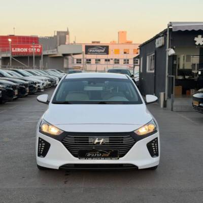 ������ IONIQ HYBRID - ����� 3