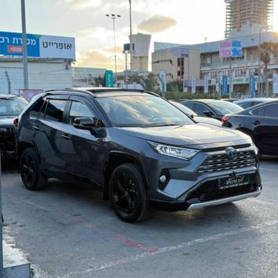  RAV 4 HYBRID -  3