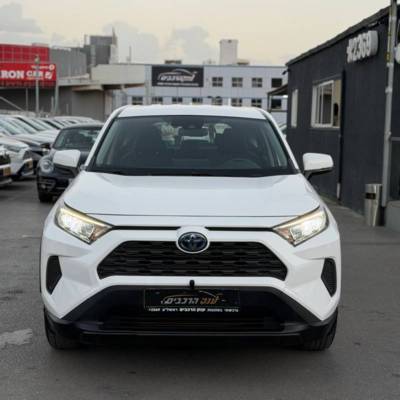 ������ RAV 4 HYBRID - ����� 4