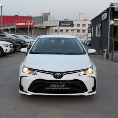 ������ COROLLA HSD SDN - ����� 4