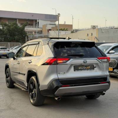 ������ RAV 4 HYBRID - ����� 4
