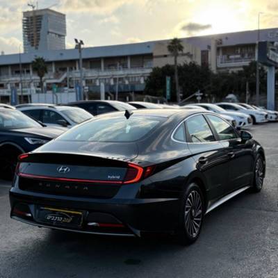 ������ SONATA HYBRID - ����� 4