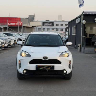 ������ YARIS CROSS HSD - ����� 5