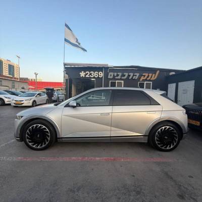  IONIQ5 -  5