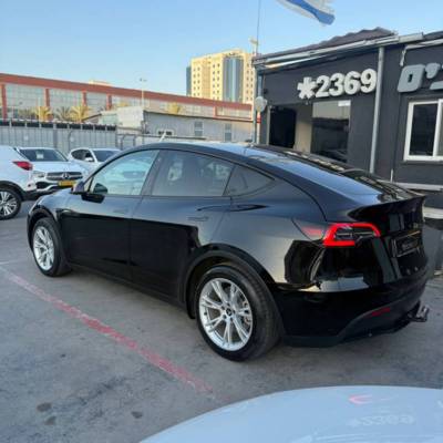  MODEL Y -  5