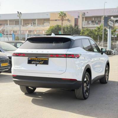 ������ OMODA 7 PHEV - ����� 5