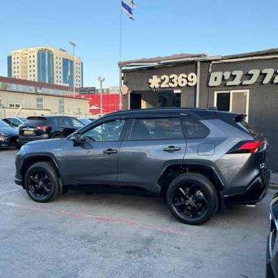  RAV 4 HYBRID -  5