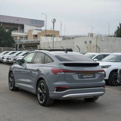 ����� Q4 SPORTBACK - ����� 5