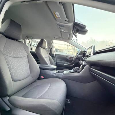 ������ RAV 4 HYBRID - ����� 6