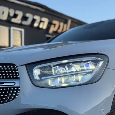  GLC300 E 4MATIC -  6