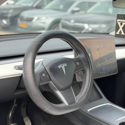 ���� MODEL Y - ����� 6