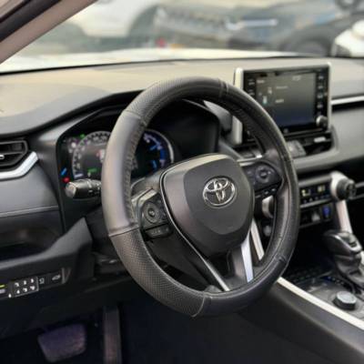 ������ RAV 4 HYBRID - ����� 6