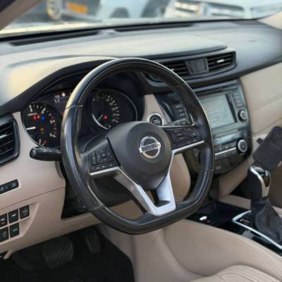 ����� X-TRAIL - ����� 6