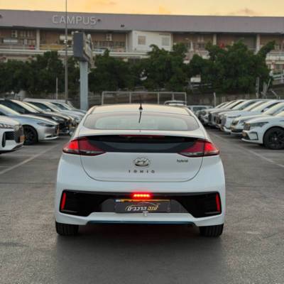 ������ IONIQ HYBRID - ����� 6