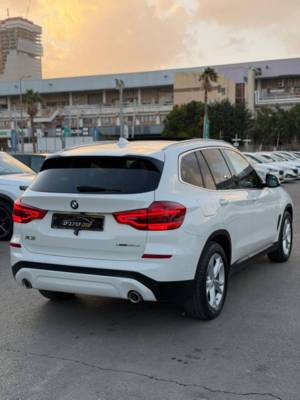 � � �� X3 XDRIVE20D - ����� 6