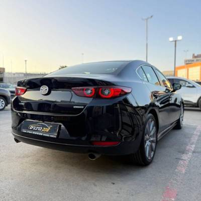  MAZDA 3 -  6