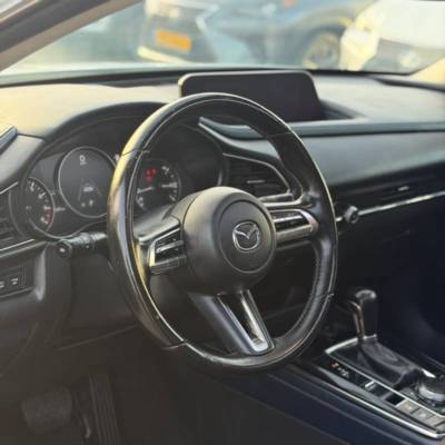 ���� MAZDA CX-30 - ����� 6