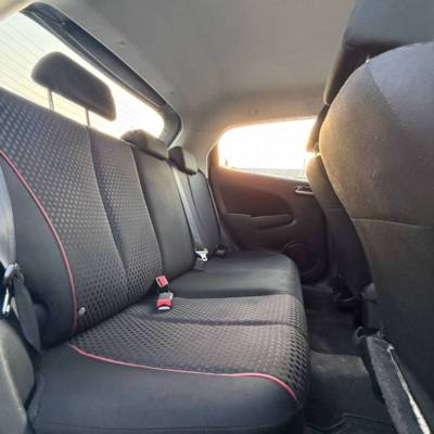  MAZDA 2 -  7