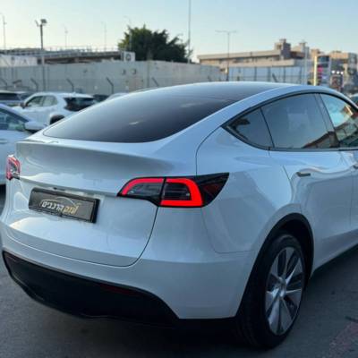  MODEL Y -  7