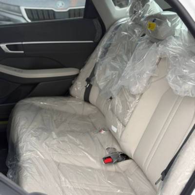 ������ SONATA HYBRID - ����� 7