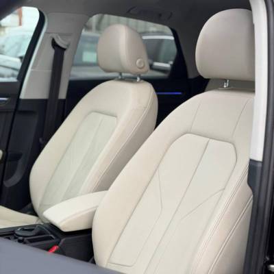 ����� Q3 SPORTBACK - ����� 7