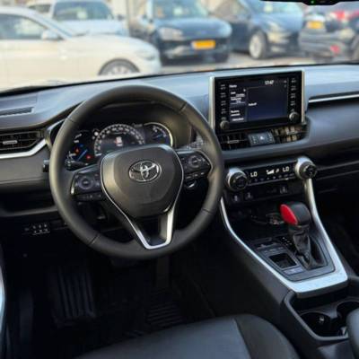  RAV 4 HYBRID -  8