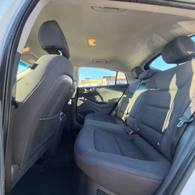 ������ IONIQ HYBRID - ����� 8