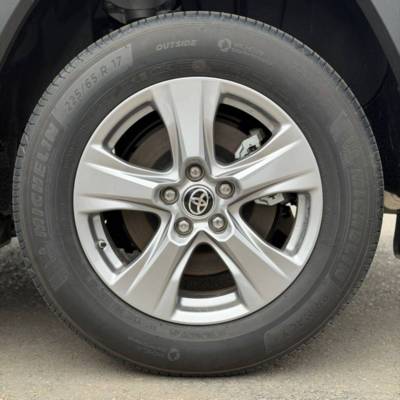 ������ RAV 4 HYBRID - ����� 9