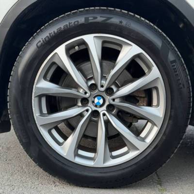 � � �� X4 XDRIVE30I - ����� 9