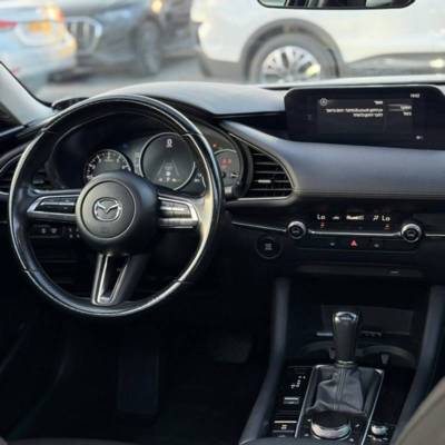  MAZDA 3 -  9