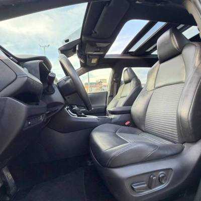 ������ RAV 4 HYBRID - ����� 9